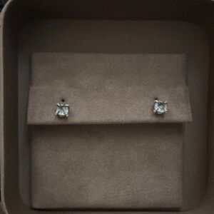 David Yurman Periodt Elegant Silver Stud Earrings